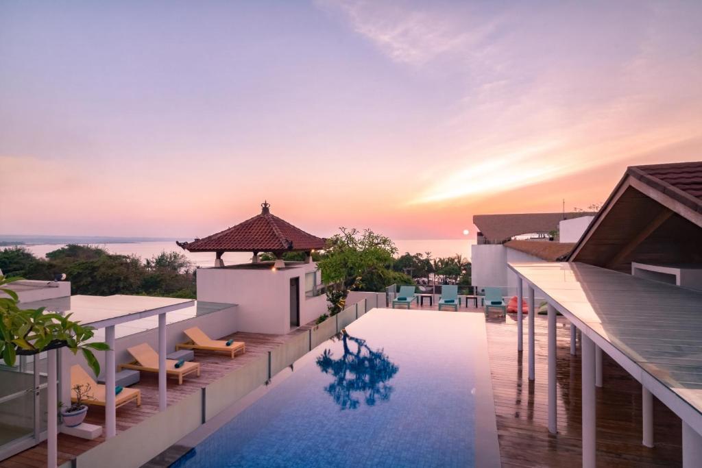 Western Kuta Resort 4*