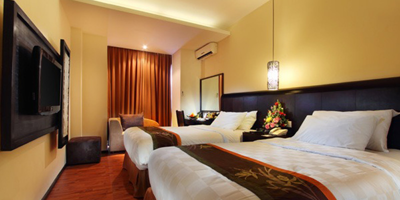 Western Kuta 4*